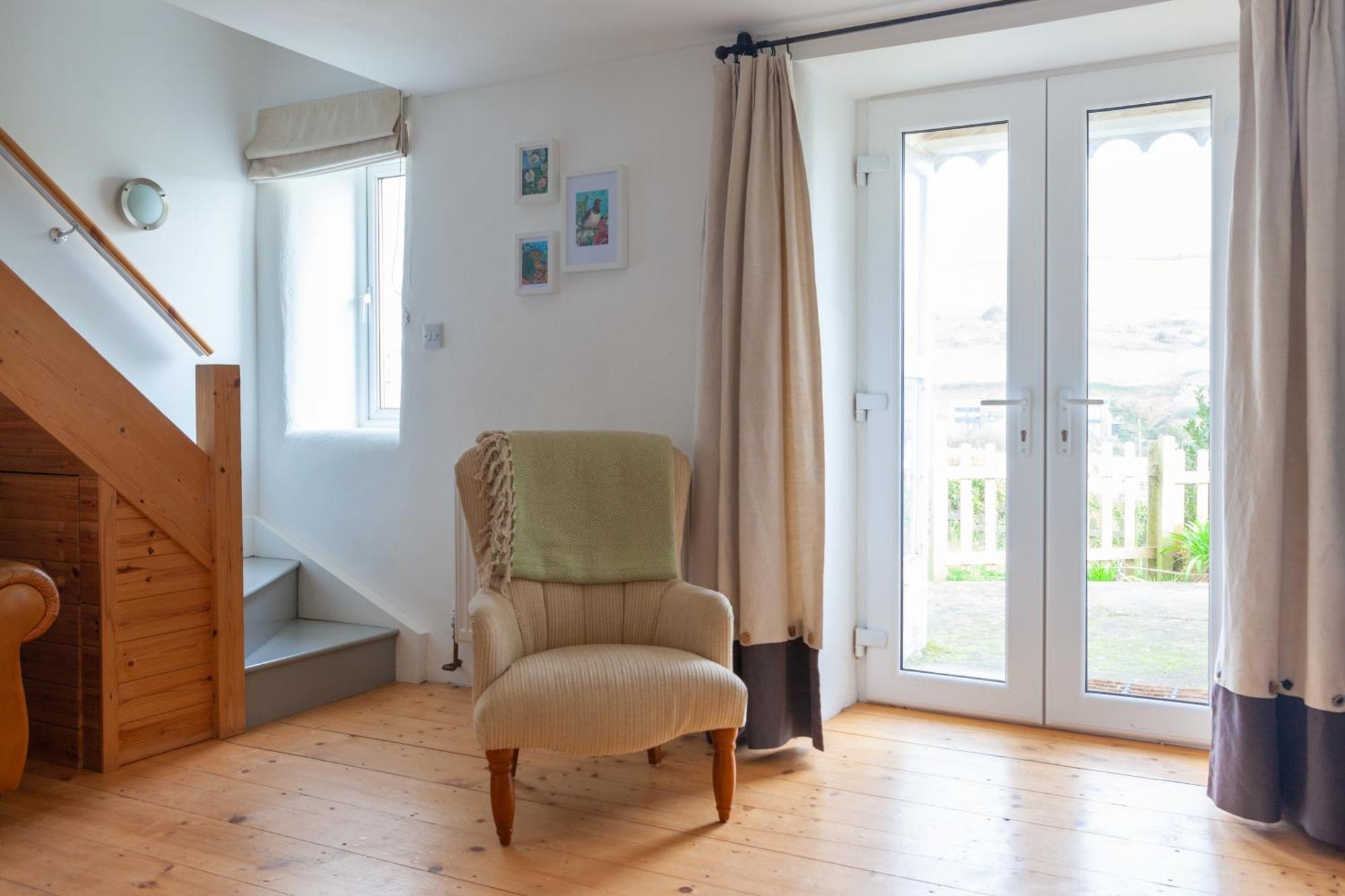 Cosy Beachside Cottage Bigbury Bilik gambar